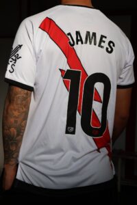 ¿Por qué James no jugó?