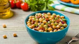 12 recetas con garbanzos fáciles de hacer y perfectas para cualquier época del año