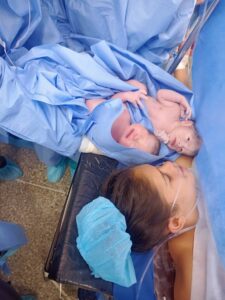 3 partos de gemelos en 15 días