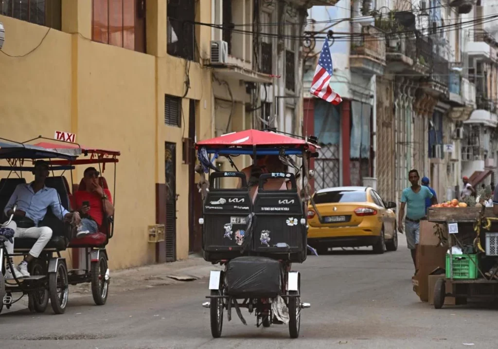 ALBA-TCP rechaza decisión de EE.UU. de mantener a Cuba en lista de países terroristas - AlbertoNews