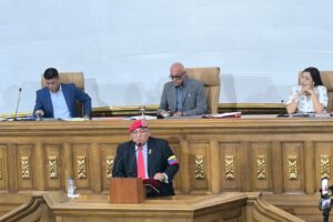 AN pide peso de la ley para expresidentes que apoyan a González