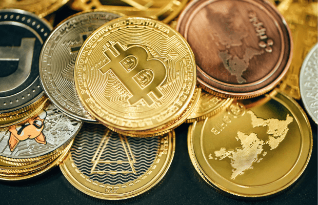 Accionistas de Meta piden inversión en Bitcoin