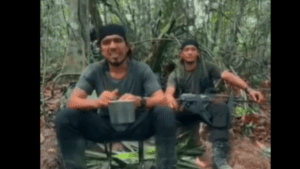 Alias Jhon Mechas reaparece en video haciéndole un llamado a los desplazados para que retornen al Catatumbo