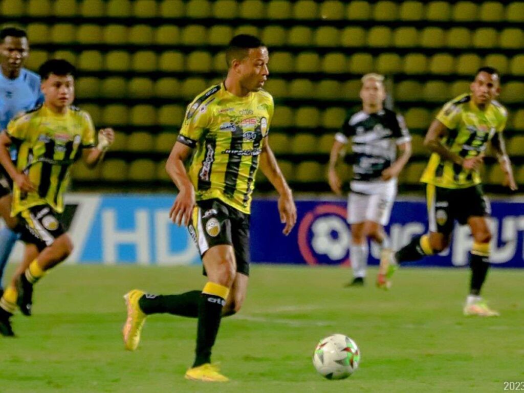 Anthony Uribe se despide del Deportivo Táchira