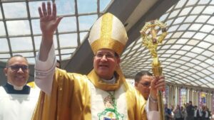 Arzobispo de Barquisimeto invita a superar las emociones negativas y a no dejarse vencer por el miedo