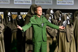 Benedict Cumberbatch recuerda su divertida reacción al conocer que Robert Downey Jr. volvía a Marvel Studios como Doctor Doom