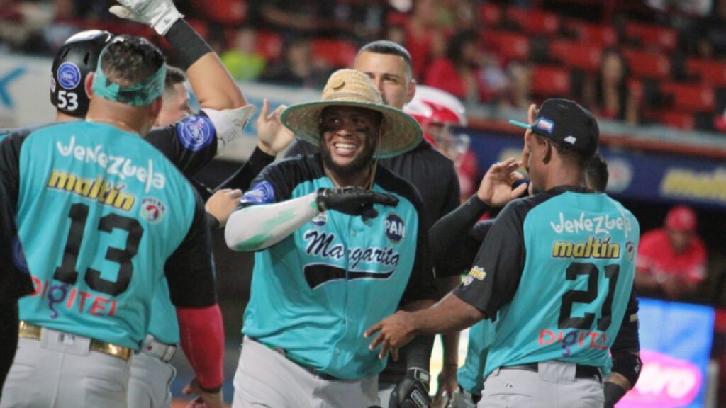 Bravos le da una felpa a Cardenales y se pone adelante 2-0
