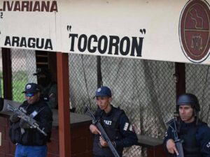 CNN | El Tren de Aragua, una pandilla que surgió en una prisión venezolana, se convierte en el primer objetivo de las redadas migratorias de la administración Trump - AlbertoNews