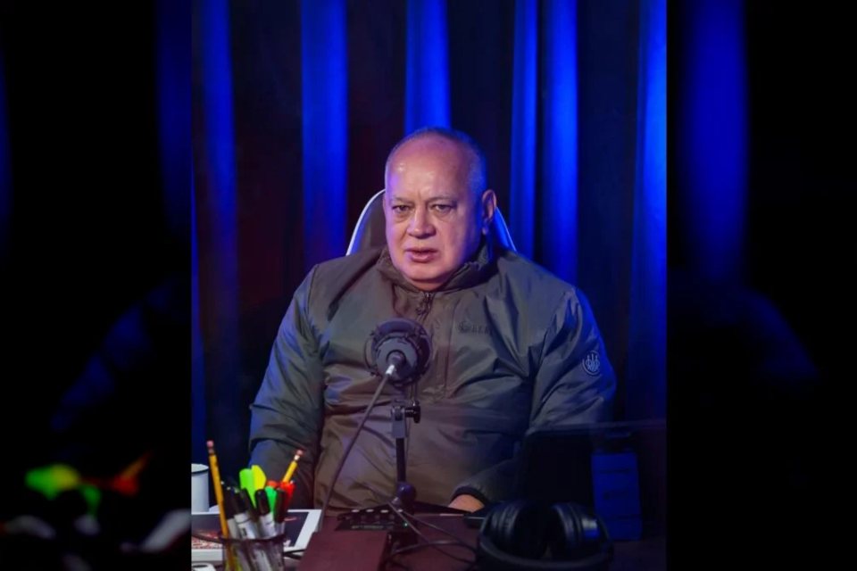 Cabello calificó de "tibias" las posturas de opositores sobre tema migratorio en EEUU