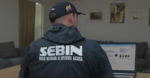 Calculan que 9 de cada 10 solteras cachondas en tu zona son el SEBIN 