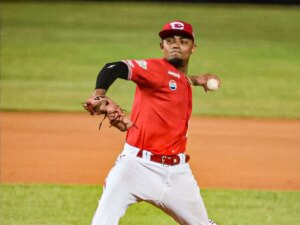 Cardenales sigue sin dar tregua en postemporada