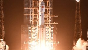 China proyecta construir una central eléctrica solar en el espacio