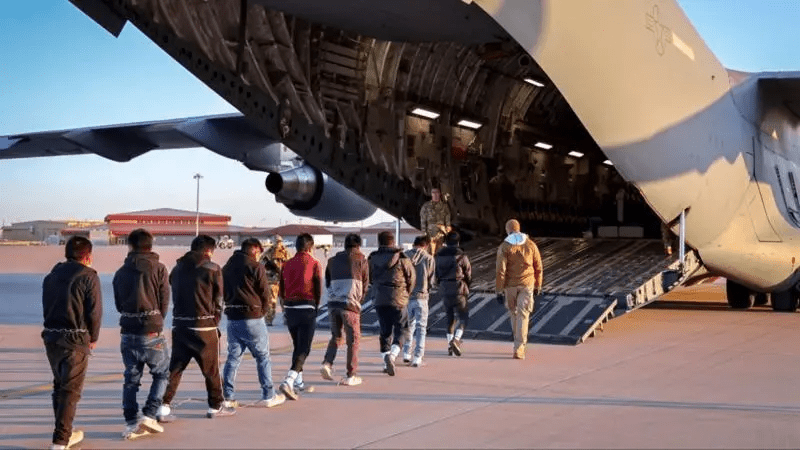 Colombia y EE.UU. dan por acabada la crisis diplomática tras las amenazas entre Trump y Petro por la negativa del presidente colombiano a recibir aviones militares con deportados