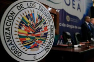 La Carta Democrática ante las autocracias OEA asilados Maduro