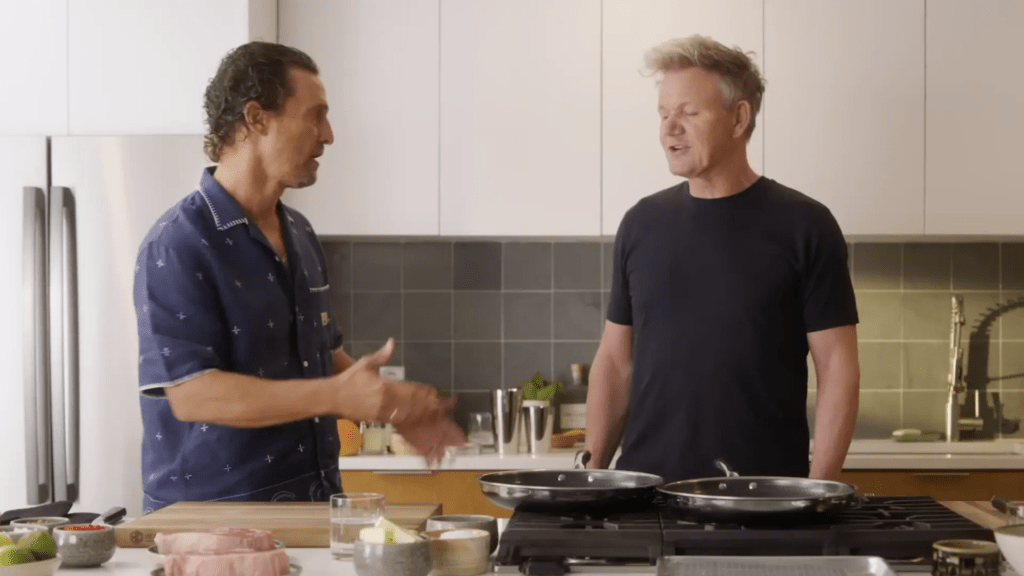 Cómo preparar un buen filete con huevos, según Gordon Ramsay y Matthew McConaughey