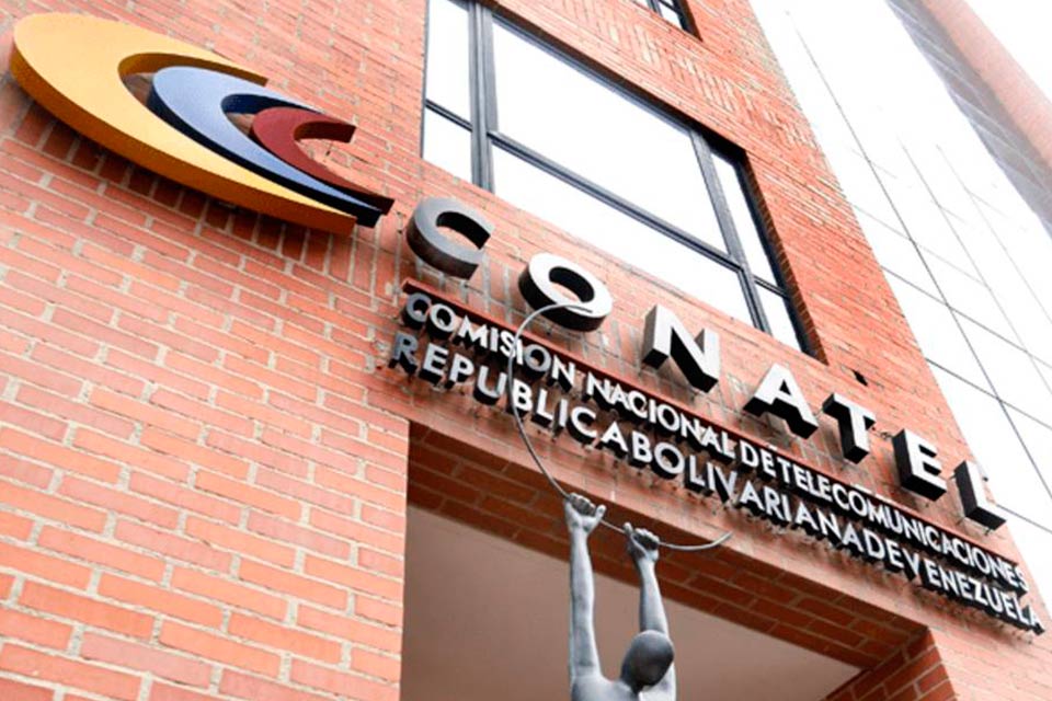 Conatel cierre Criolla 100.7FM en Bolívar y decomisa varios equipos del medio