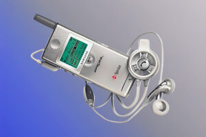 Cuando Samsung adelantó a Nokia y Motorola con el primer teléfono con reproductor de MP3 del mundo: así era el UpRoar