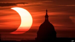del eclipse total de Sol a la explosión estelar