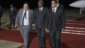 Delegaciones internacionales comienzan a llegar a Venezuela para proclamación de Maduro
