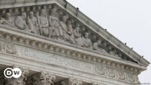 Demandan orden que elimina derecho a ciudadanía en EE.UU. – DW – 22/01/2025