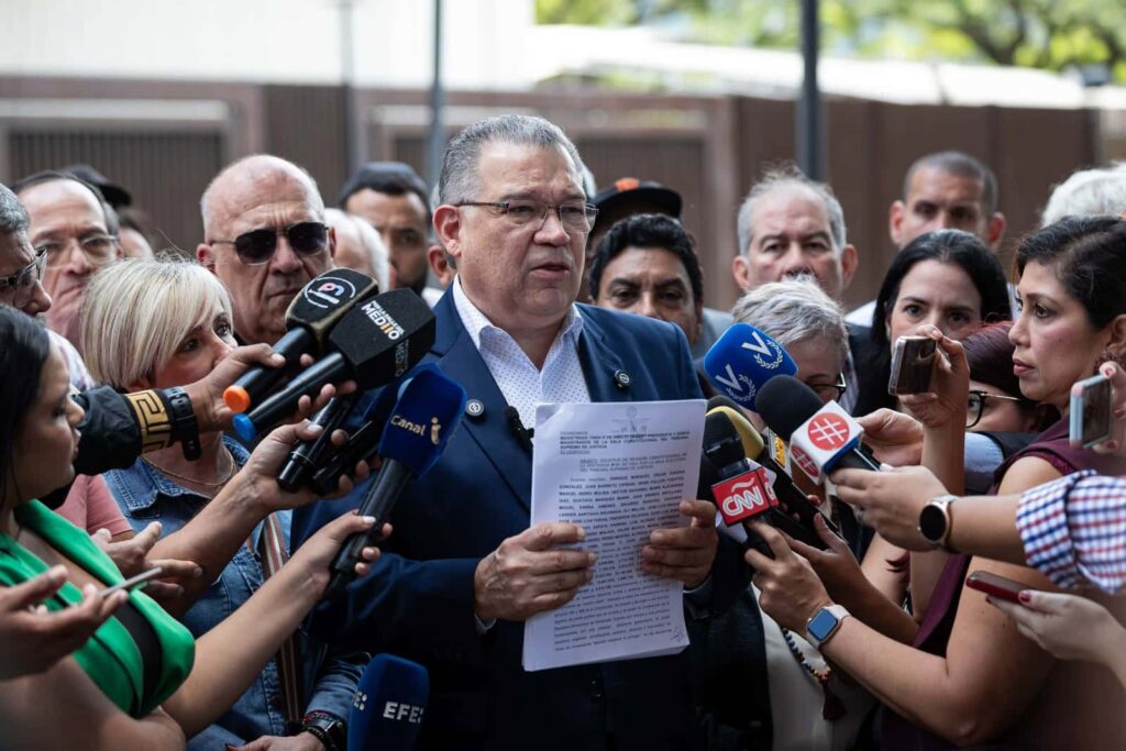 Denunciaron que detuvieron al dirigente Enrique Márquez