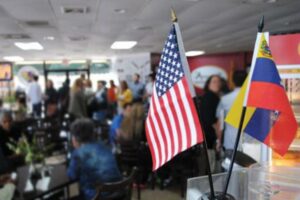 Dirigentes de oposición esperan que continúe protección a venezolanos en EEUU
