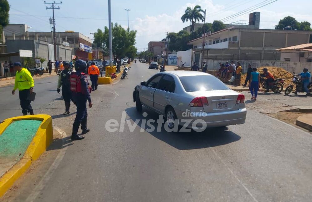 Dos funcionarios GRUMAE lesionados en accidente de tránsito en Puerto Píritu