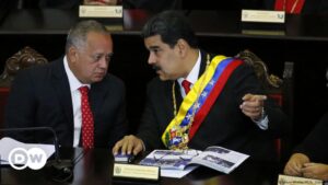 EEUU sube recompensa por captura de Maduro a USD 25 millones – DW – 10/01/2025