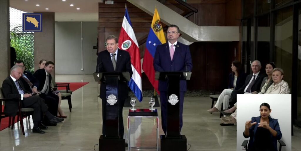 Edmundo González desde la Casa Presidencial de Costa Rica: "Sabemos que los demócratas del mundo avalan la decisión soberana que ya emitió el pueblo venezolano, en esta hora crítica nadie puede dudar ni ceder" - AlbertoNews