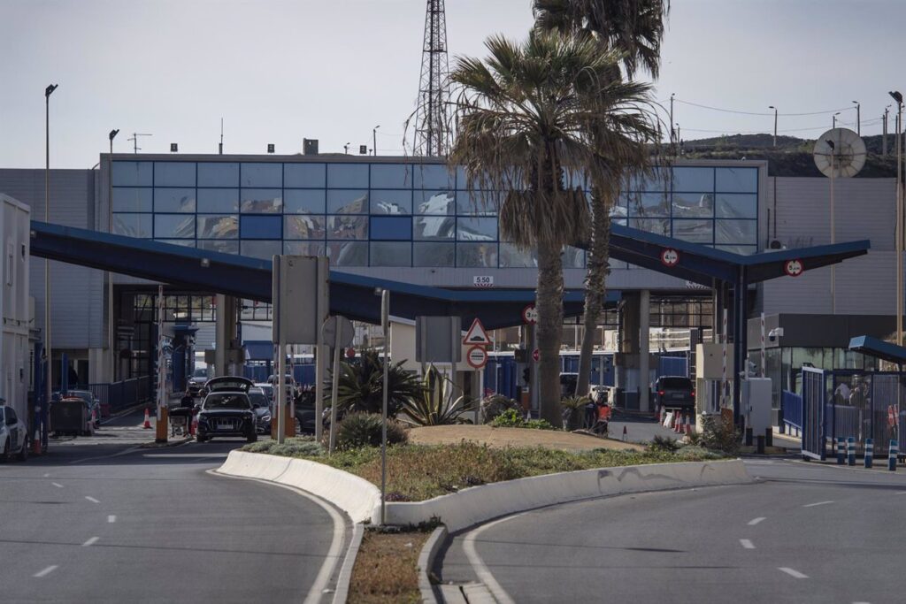 El Gobierno admite que la apertura de las aduanas de Ceuta y Melilla "está cerca" pero elude dar detalles