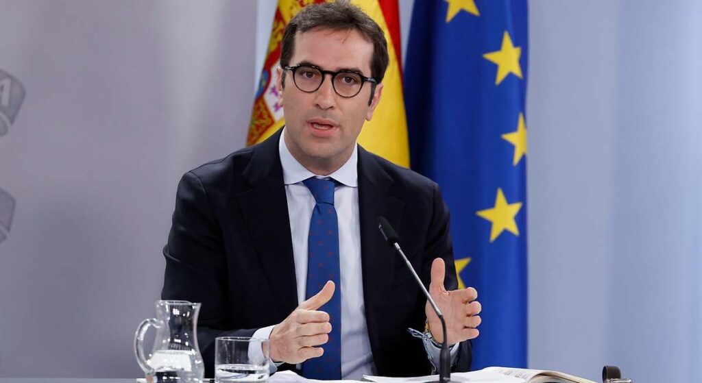 El Tesoro emitirá 60.000 millones este año, un 9% más que en 2024, por la DANA