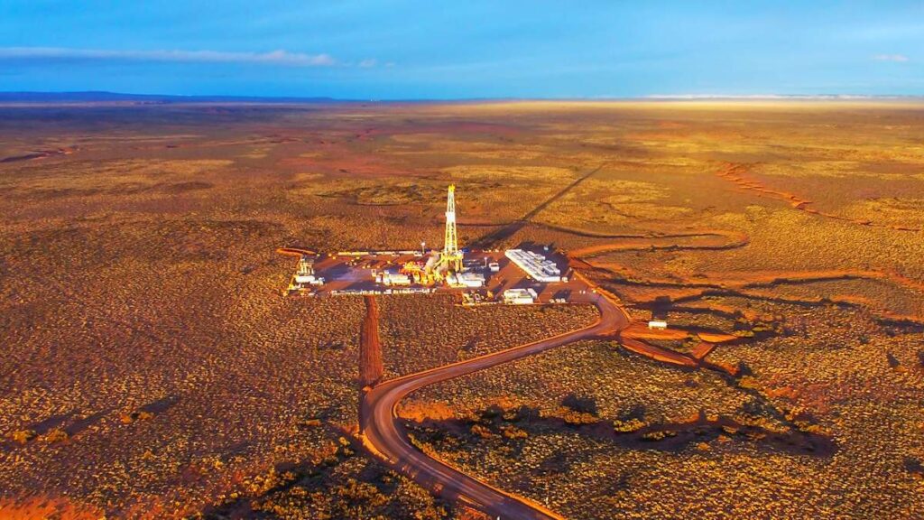 El boom del colosal yacimiento de petróleo que promete impulsar el renacimiento económico de Argentina