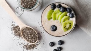 El desayuno para combatir el estreñimiento que aconseja la nutricionista Sandra Moñino: "lleva 4 ingredientes"