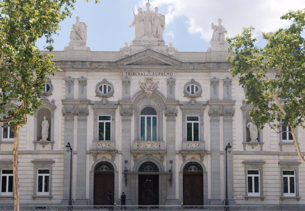 El novio de Ayuso pide al Supremo que investigue una nota sobre Begoña Gómez en una agenda de la fiscal de Madrid