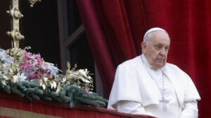 El papa Francisco hizo una fuerte autocrítica de la Iglesia y habló de su posible salida del Vaticano