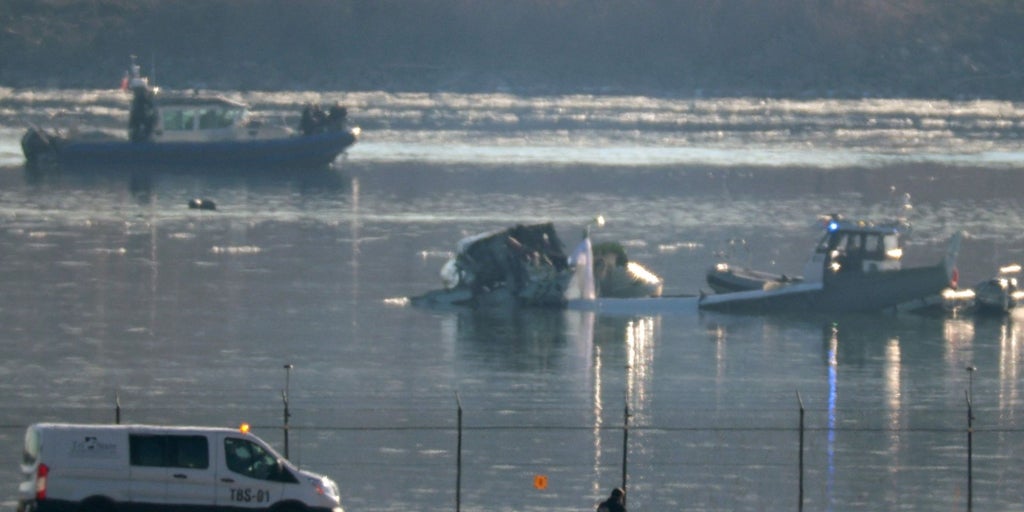 El peor accidente aéreo en EE.UU. desde 2001 se cobra 67 vidas