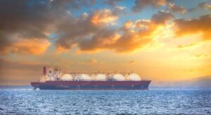 El petróleo se dispara un 4% y conquista los 80 dólares ante una nueva ola de sanciones a Rusia