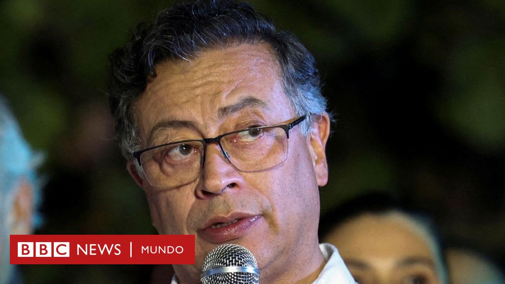 El presidente Petro insta a los colombianos indocumentados en EE.UU. a que retornen a su país y promete apoyo económico.