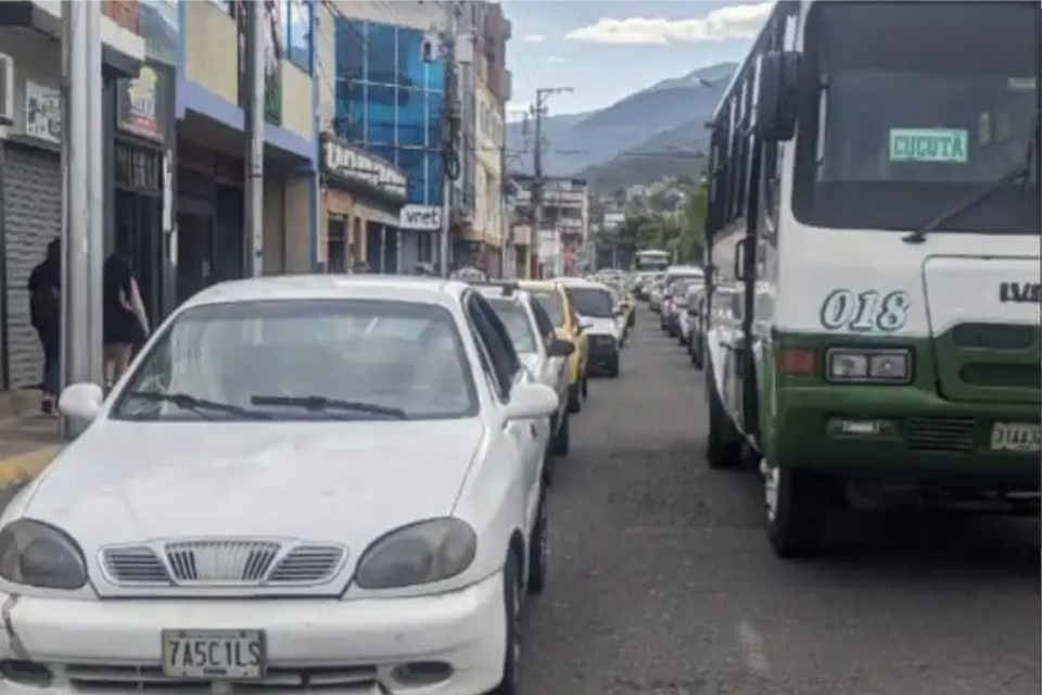 En Cúcuta extendieron el permiso de ingreso del transporte binacional hasta el 8 de enero