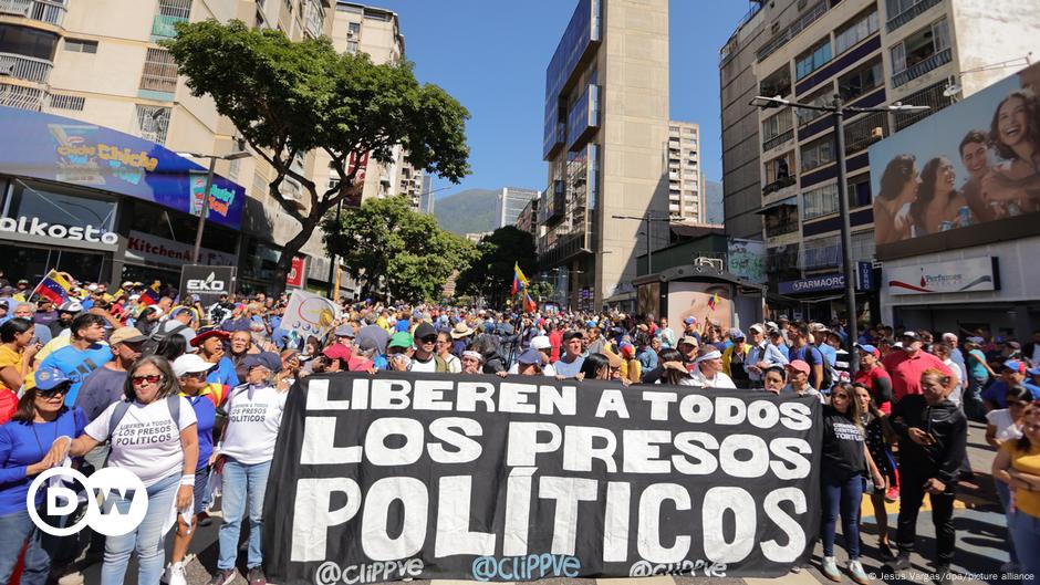 “En Venezuela violan todos los elementos de una democracia” – DW – 10/01/2025