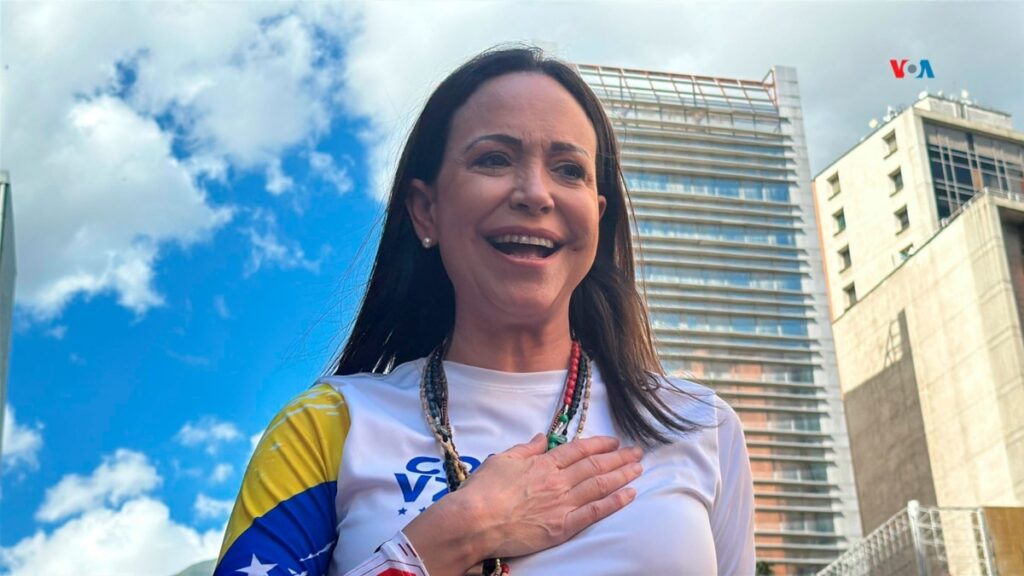 En imágenes / María Corina Machado participó de una concentración en Caracas antes de ser detenida