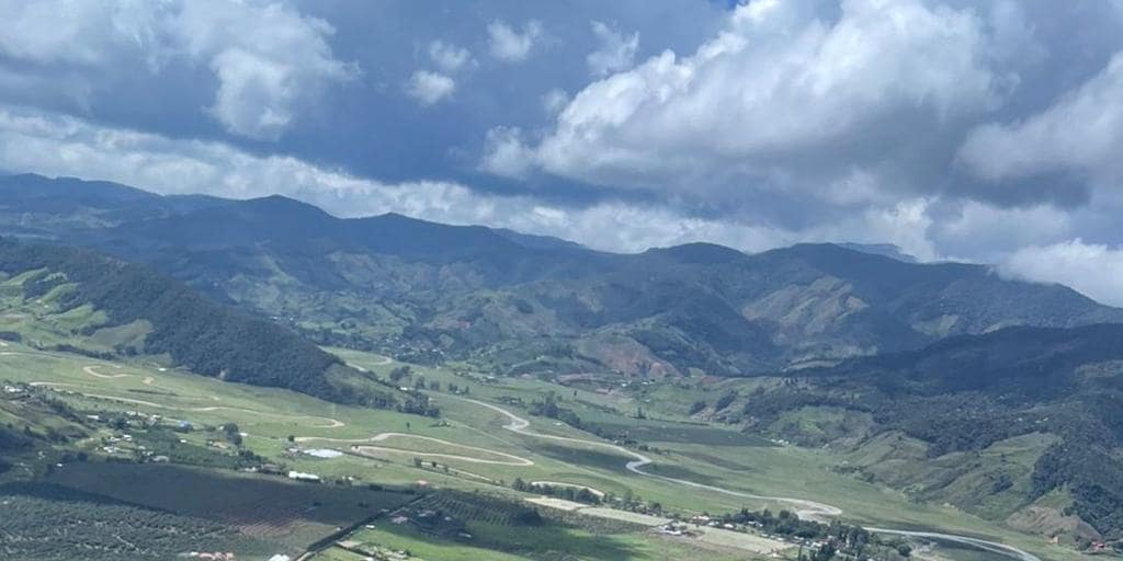 Encuentran sin vida a los diez tripulantes del avión accidentado en el noroeste de Colombia