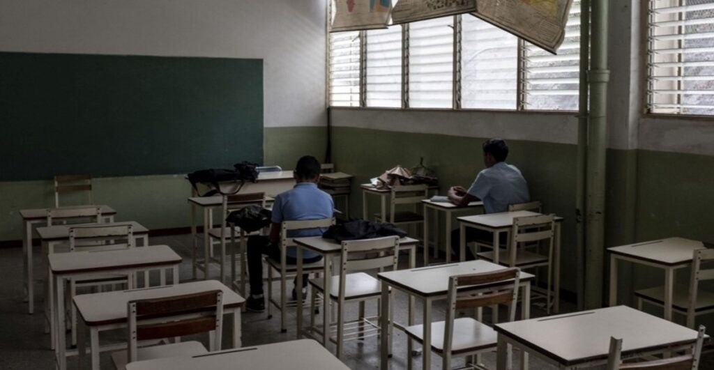 "Es triste tener que abandonar lo que amamos", el testimonio de una docente venezolana