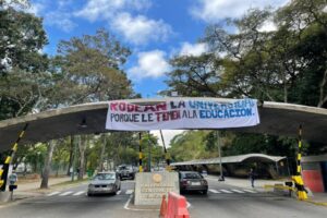 "Estado de sitio policial" en Caracas infunde temor y no seguridad