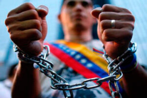 Familiares exigen libertad para detenidos tras protestas poselectorales en Carabobo