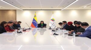 Gabinete económico desarrolla plan de acción 2025