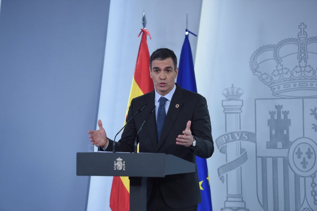 Gobierno aprueba un nuevo decreto ómnibus, con alza de pensiones y ayuda a transporte, tras pactar con Junts