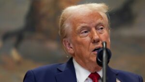 Gobierno de Trump congela informes y publicaciones de agencias de salud