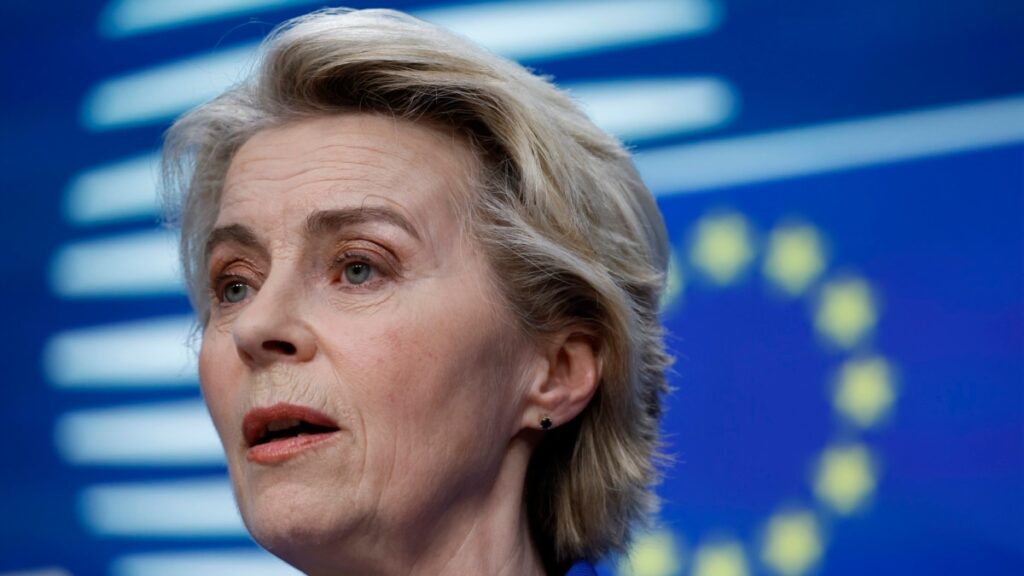 Jefa de la Comisión Europea tiene "neumonía grave"