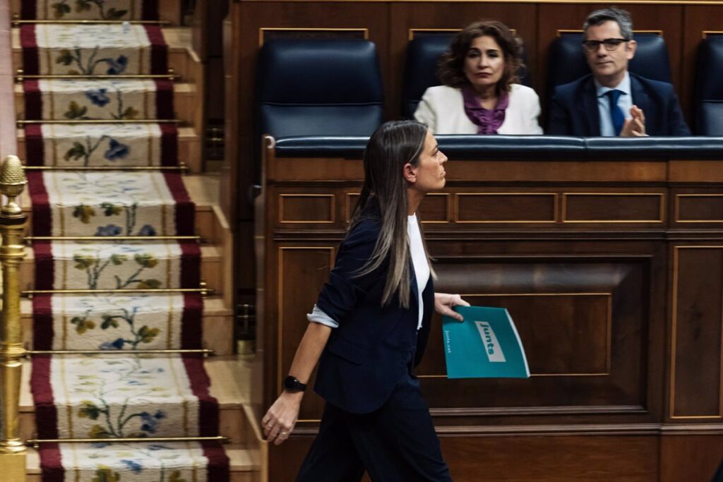 Junts rebaja su iniciativa sobre la cuestión de confianza para que el PSOE permita tramitarla en el Congreso
